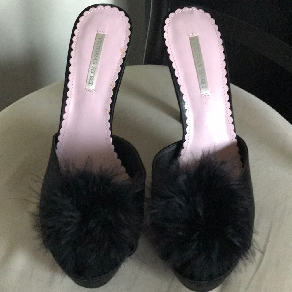 New, VS Slippers
